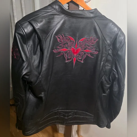 Harley-Davidson Black Leather Jacket with Red Design - Picture 2 of 13